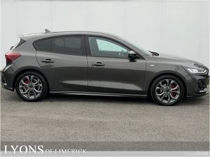 Ford Focus ST-Line X 1.0L EcoBoost 125PS mHEV - Image 3