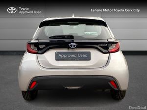 Toyota Yaris YARIS HYB LUNA - Image 4