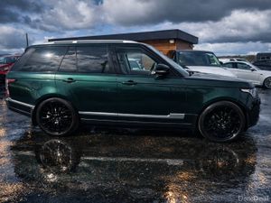 171 RANGE ROVER VOGUE 3.0TDV6 AS NEW - Image 2
