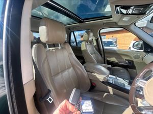 171 RANGE ROVER VOGUE 3.0TDV6 AS NEW - Image 4