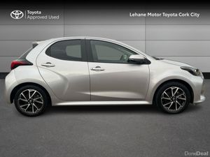 Toyota Yaris HYBRID L/SPORT - Image 3