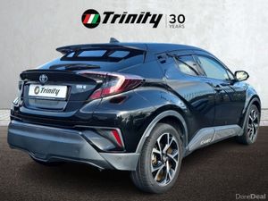 Toyota C-HR ** 1.8 HYBRID ** AUTO ** HUGE SPEC ** - Image 3