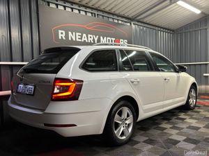 2017 Skoda  Octavia AMBITION 1.6TDI 115HP - Image 3