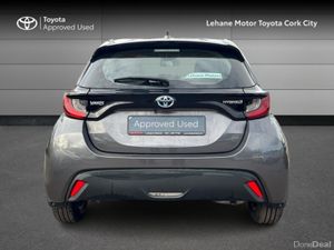 Toyota Yaris YARIS HYBRID LUNA - Image 4