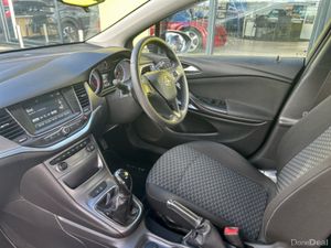 Opel Astra SC 1.0T 105PS S/S 5DR - Image 3