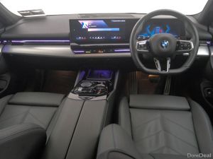 BMW 5-Series 520i M Sport Saloon - Image 4