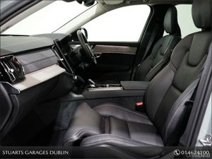 Volvo XC90 *PLUS PRO* IN VAPOUR GREY METALLIC WITH - Image 3