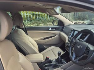 Hyundai Tucson 1.7 crdi 2017 - Image 3