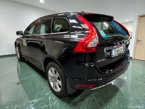 2017 Volvo XC60 D4 2.0 (190hp) FWD SE - Image 4