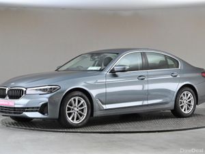 BMW 5-Series 520D SE 5SSA - Image 4
