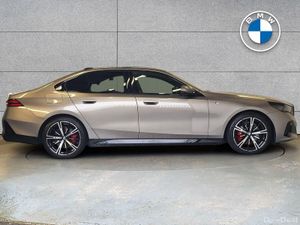 BMW 5-Series 520i M Sport Pro Saloon - Image 3