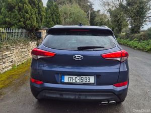 Hyundai Tucson 2.0 exclusive 2017 - Image 4