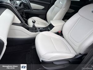 Hyundai Tucson EXECUTIVE 1.6 DIESEL TWO TONE 5DR - Image 4