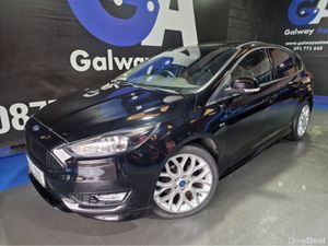 Ford Focus ST-LINE 1.0 TURBO ** FULLY SERVICED LOW - Image 4