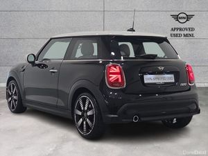 Mini Cooper 3-Door Cooper Exclusive - Image 3