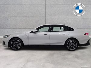 BMW 5-Series 530e M Sport Saloon - Image 4