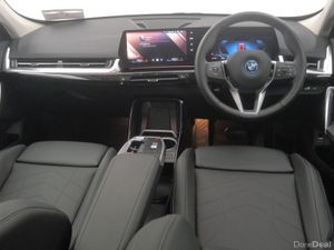 BMW iX1 eDrive20 xLine - Image 4