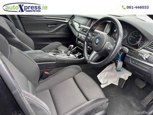 BMW 5-Series M-SPORT 523D Panoramic sunroof, Rever - Image 4