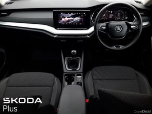 Skoda Octavia **ESTATE**SELECTION 2.0TDI 115HP - Image 2