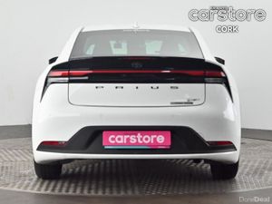 Toyota Prius 1.8 Hybrid Luxury with Sat Navi & JBL - Image 4