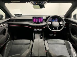 Skoda Superb Sportline Combi PHEV DSG 1.5TSI 204BH - Image 4