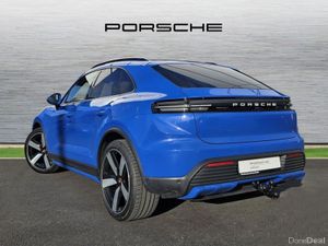 Porsche Macan 4 - Image 2