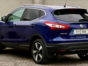 Nissan Qashqai 2017 premium model - Image 3