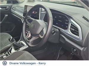 Volkswagen T-Roc STYLE 1.0TSI PETROL 110 BHP - Image 4