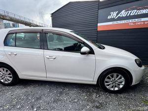 Volkswagen Golf 1.2 TFSI AUTO 5DR - Image 4