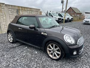 Mini Cooper 1.6 D HIGHGATE CONVERTIBLE - Image 4