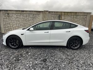 Tesla Model 3 LONG RANGE AWD 346BHP - Image 4