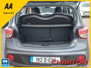 Hyundai i10 DELUXE 4DR - Image 2