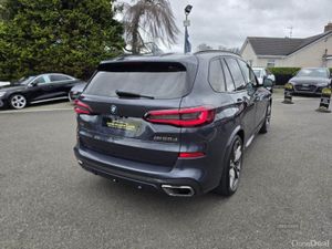 BMW X5 M50D - Image 4
