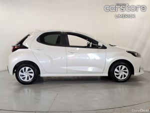 Toyota Yaris 1.0 5Dr Aura - Image 2