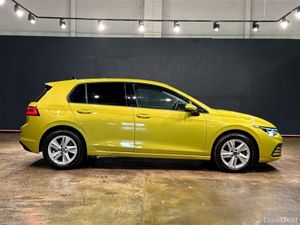 Volkswagen Golf 1.0 ETSI AUTOMATIC - Image 3