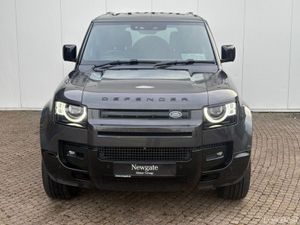 Land Rover Defender HSE PHEV Petrol - Image 2