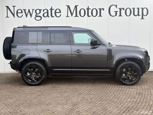 Land Rover Defender HSE PHEV Petrol - Image 4