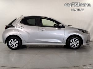 Toyota Yaris 1.0 5Dr Aura - Image 2
