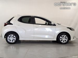Toyota Yaris 1.0 5Dr Aura - Image 2
