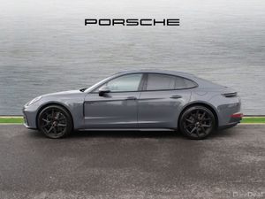 Porsche Panamera 4 E-Hybrid - Image 4