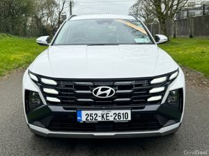 Tucson FaceLift Executive - Petrol Hybrid Plug-in - Image 2