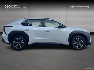 Toyota bZ4X BZ4X EV FWD - Image 3