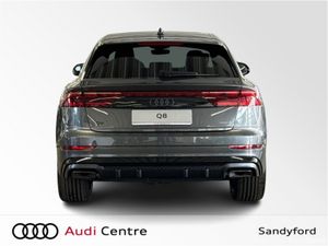 Audi Q8 SUV Competition TFSI e quattro 360 kW tipt - Image 4