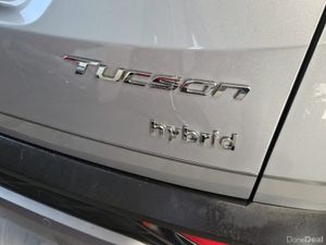 211 HYUNDAI TUCSON PLUG IN HYBRID - Image 4
