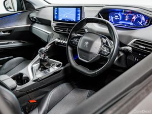 Peugeot 3008 Allure 1.5 Diesel 130HP - Image 2