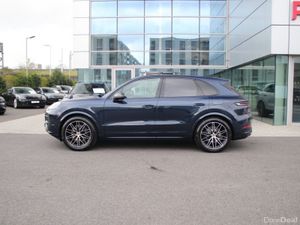 Porsche Cayenne E-Hybrid Black Edition - Image 3