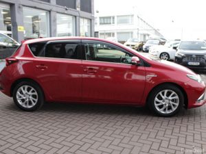 Toyota Auris 2017 - Image 3