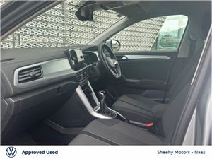 Volkswagen T-Roc Life 2.0TDI, Rear Camera - Image 4