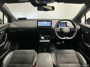 MG MG4 Xpower 64kWh 435BHP 4WD - Reversing Camera - Image 4