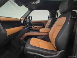 Land Rover Defender Diesel Estate X-Dynamic HSE - Image 4